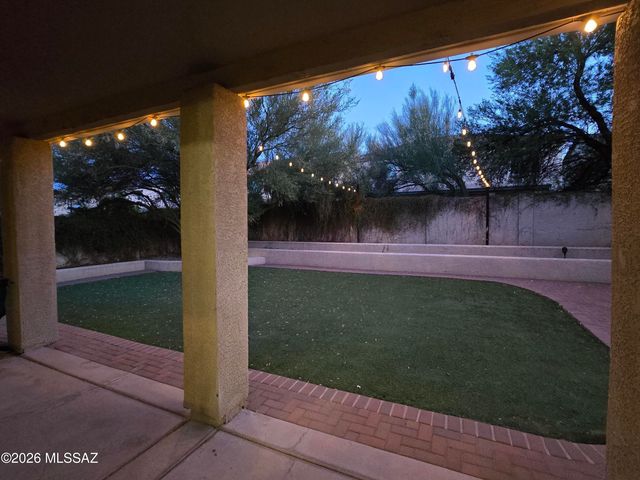 107 W Calle Bayeta, Sahuarita, AZ 85629