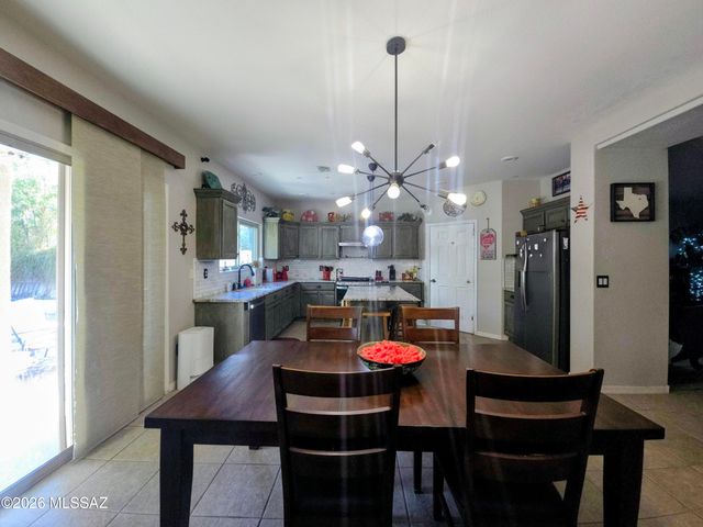 107 W Calle Bayeta, Sahuarita, AZ 85629