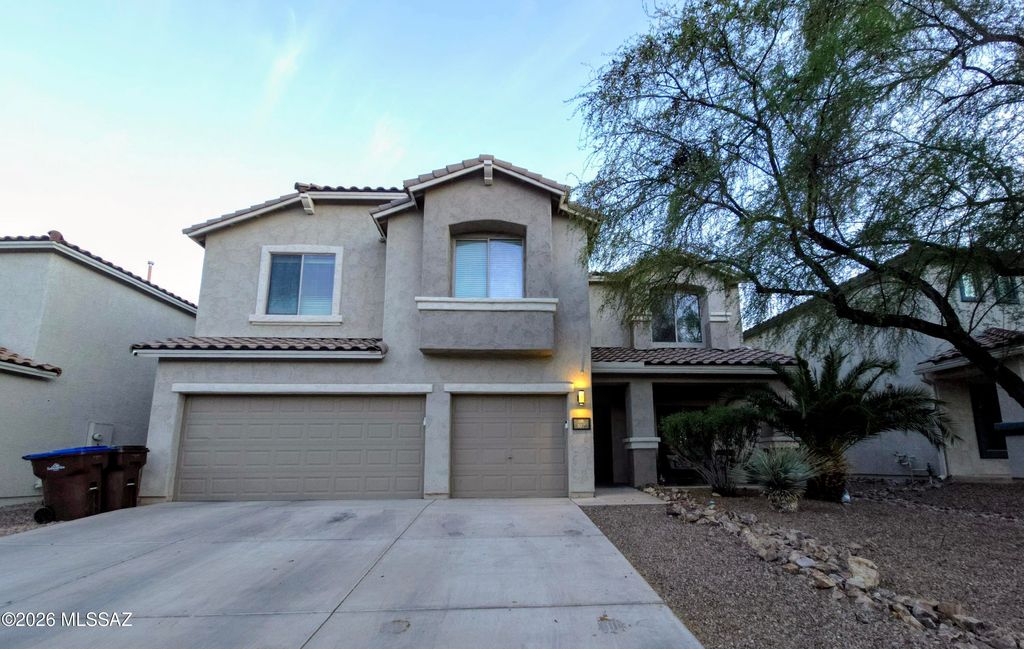 107 W Calle Bayeta, Sahuarita, AZ 85629