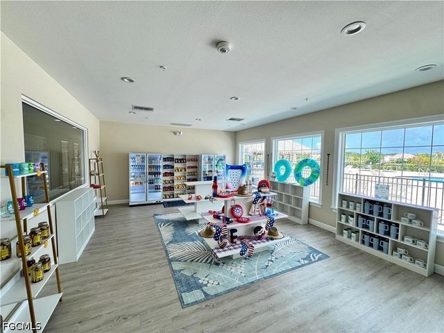 240 Horizon RD, Punta Gorda, FL 33982
