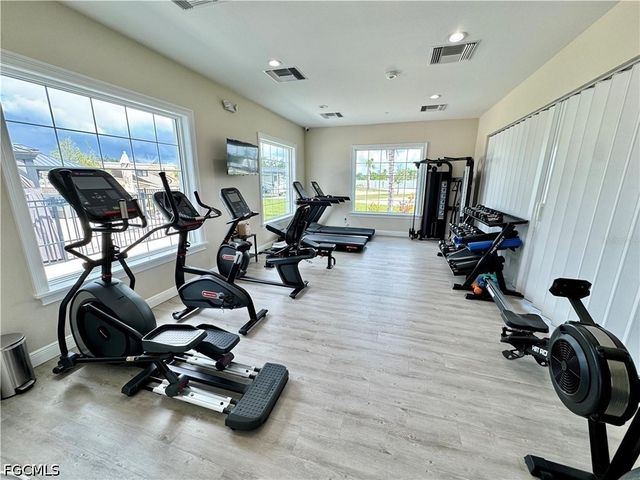 240 Horizon RD, Punta Gorda, FL 33982