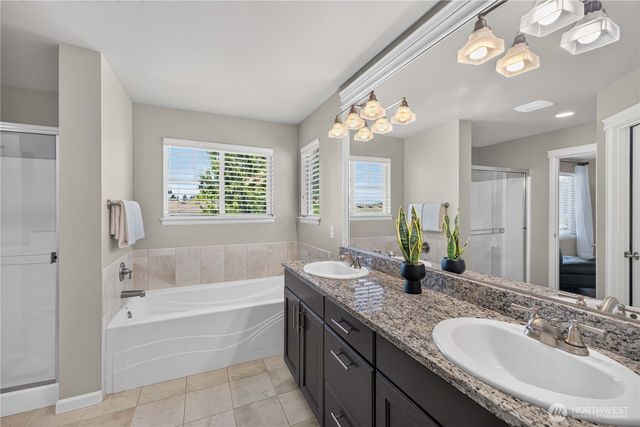28213 225th Place SE, Maple Valley, WA 98038