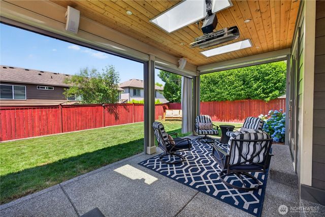 28213 225th Place SE, Maple Valley, WA 98038