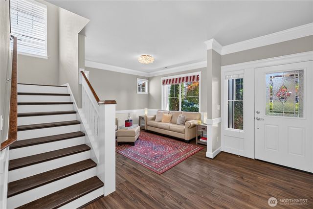 28213 225th Place SE, Maple Valley, WA 98038