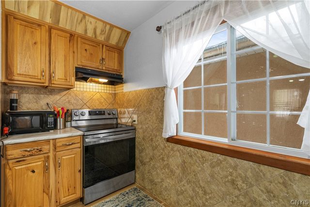 7537 State Route 5, Westmoreland, NY 13323