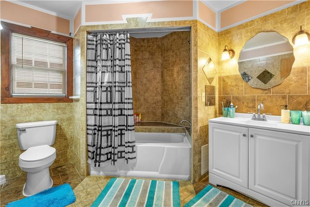 7537 State Route 5, Westmoreland, NY 13323