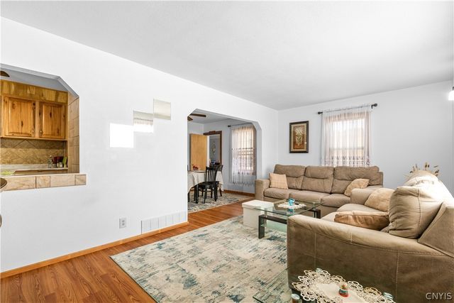 7537 State Route 5, Westmoreland, NY 13323