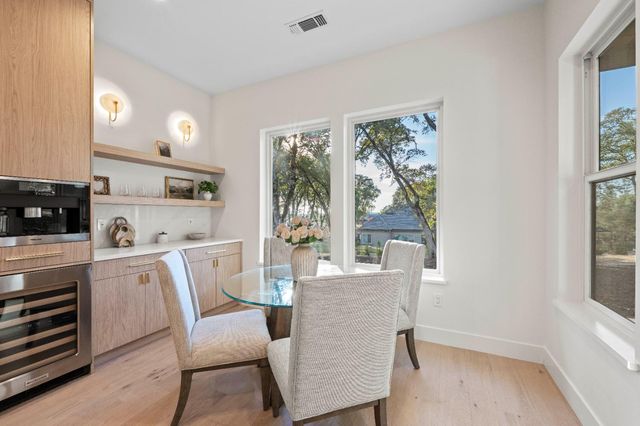 12985 Austin Forest Cir, Auburn, CA 95602