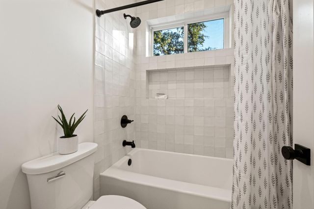 12985 Austin Forest Cir, Auburn, CA 95602