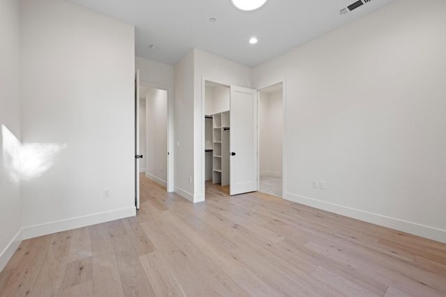 12985 Austin Forest Cir, Auburn, CA 95602