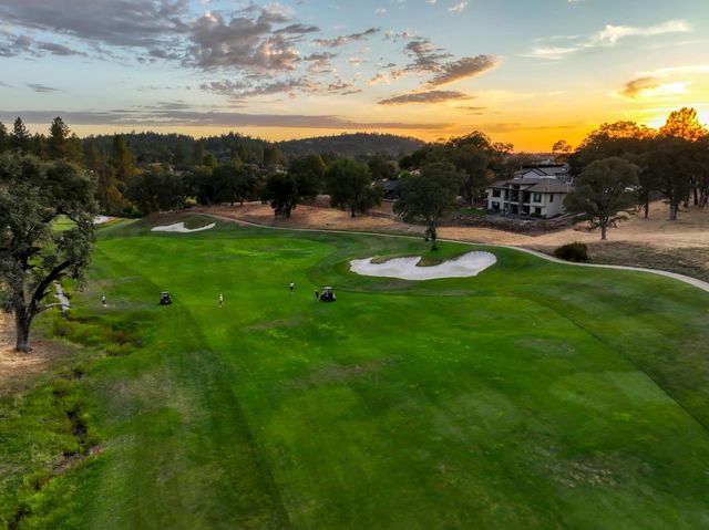 12985 Austin Forest Cir, Auburn, CA 95602