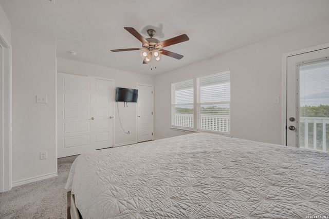 2551 CANYON LAKE FOREST DR, Canyon Lake, TX 78133