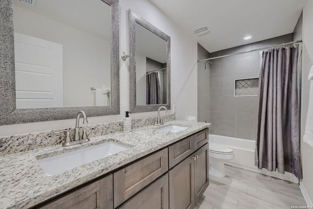 2551 CANYON LAKE FOREST DR, Canyon Lake, TX 78133