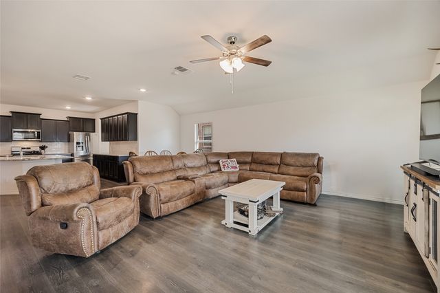 110 Whitetail Way, Caddo Mills, TX 75135