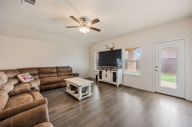 110 Whitetail Way, Caddo Mills, TX 75135