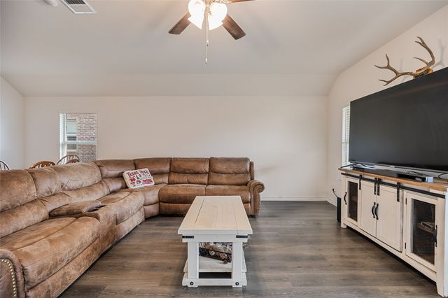 110 Whitetail Way, Caddo Mills, TX 75135