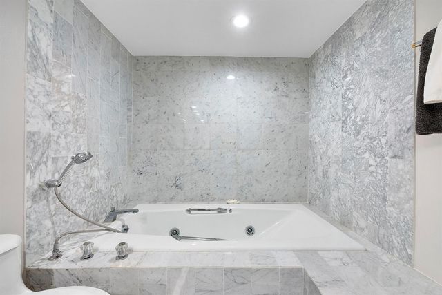 501 N Riverside Drive 203, Pompano Beach, FL 33062