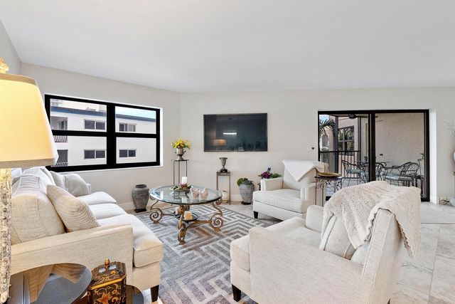 501 N Riverside Drive 203, Pompano Beach, FL 33062