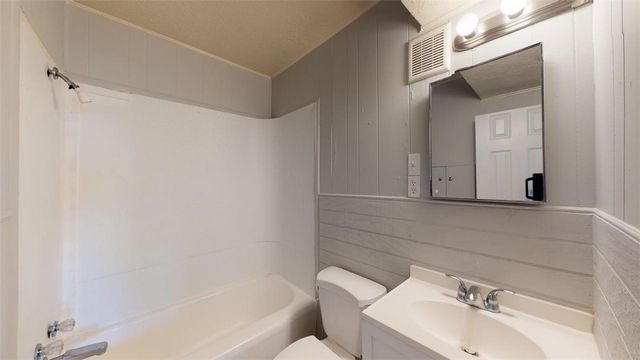 4000 Margaret Street A & B, Bryan, TX 77803