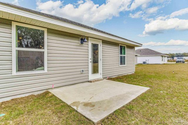 6373 Firefly Dr, Milton, FL 32583