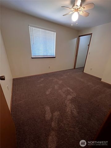 5624 Wisteria Lane NE, Bremerton, WA 98311