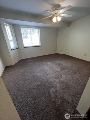 5624 Wisteria Lane NE, Bremerton, WA 98311