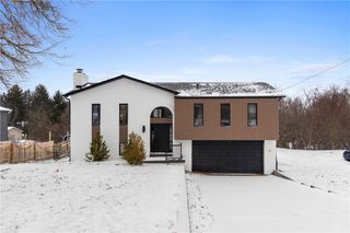 1546 W Ingomar Road, Franklin Park, PA 15237