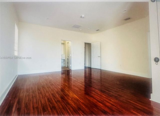 10464 NW 70th Lane, Doral, FL 33178