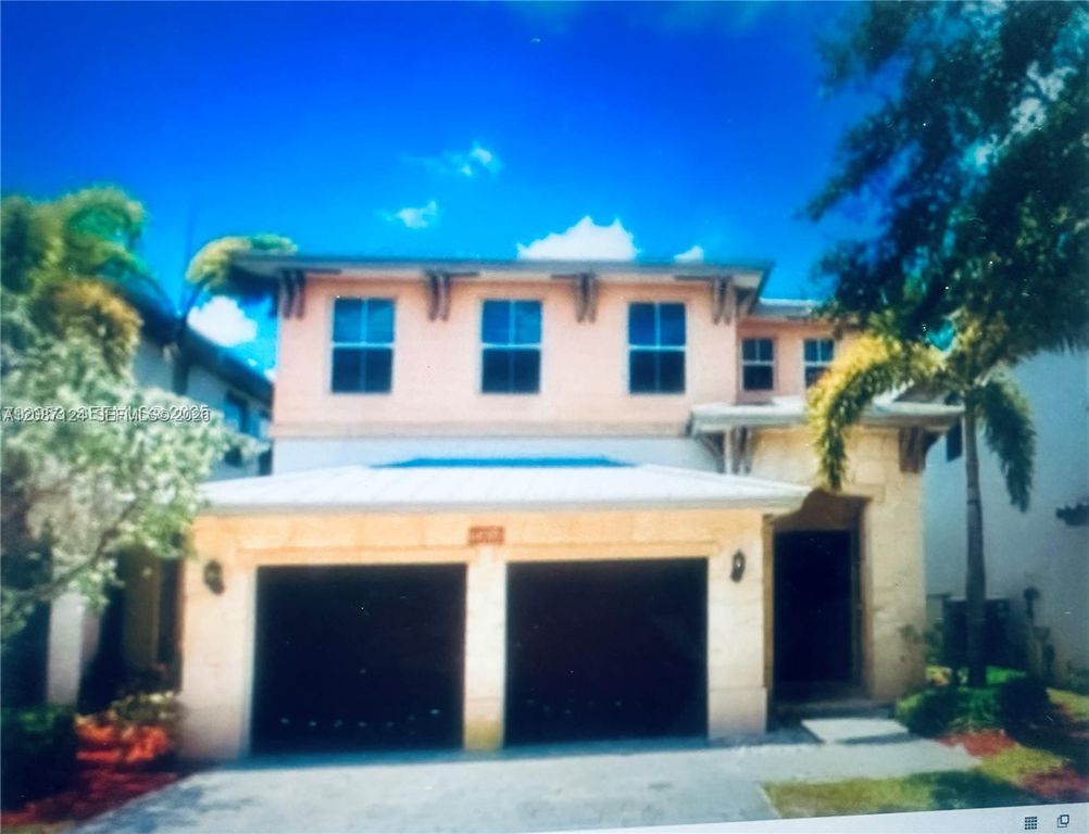 10464 NW 70th Lane, Doral, FL 33178