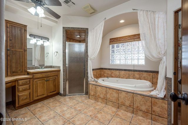 6200 Las Vistas Drive, Las Cruces, NM 88005