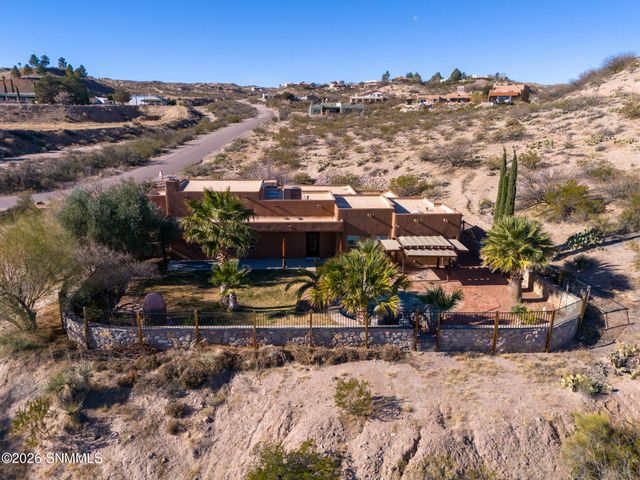 6200 Las Vistas Drive, Las Cruces, NM 88005