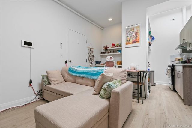 19 Whitney Avenue B, New Haven, CT 06510