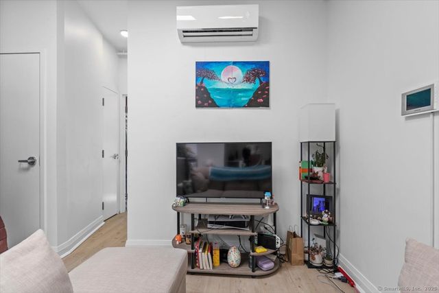 19 Whitney Avenue B, New Haven, CT 06510