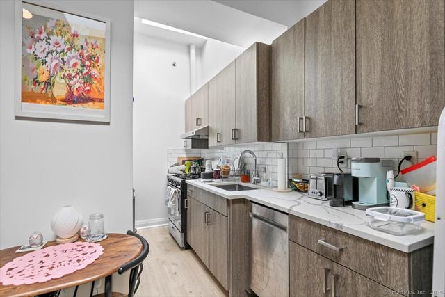 19 Whitney Avenue B, New Haven, CT 06510