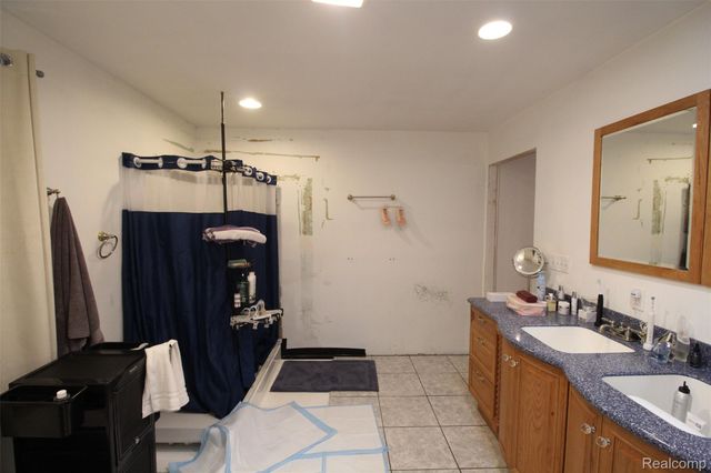 2568 Valentine Road, Mayfield Township, MI 48446