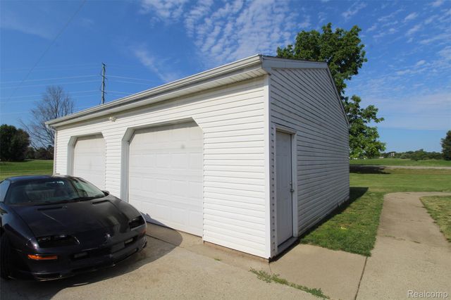2568 Valentine Road, Mayfield Township, MI 48446