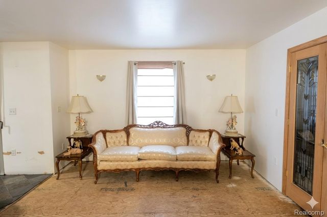 2568 Valentine Road, Mayfield Township, MI 48446