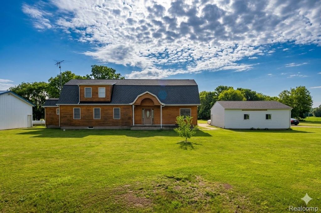 2568 Valentine Road, Mayfield Township, MI 48446