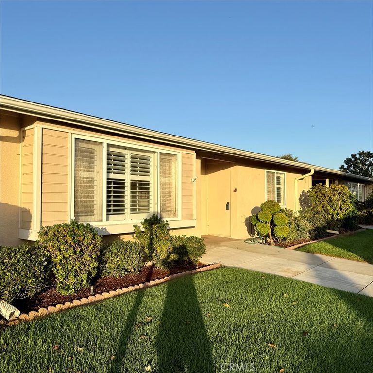 1871 Golden Rain Rd., M14-26D, Seal Beach, CA 90740 — photo 2