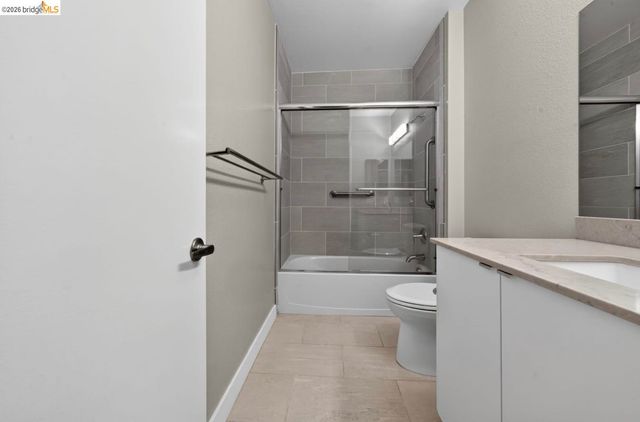 91 Schooner Ct, Richmond, CA 94804