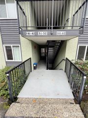 615 75th Street SE #C52, Everett, WA 98203