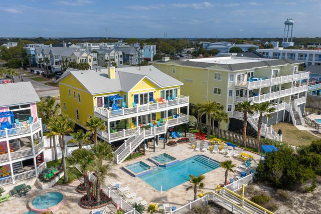 914 Ocean Boulevard, Isle Of Palms, SC 29451