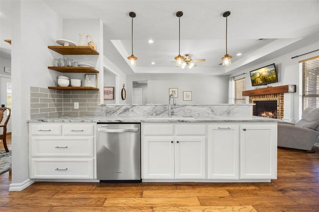 10611 Ridgeview Drive, Edmond, OK 73034