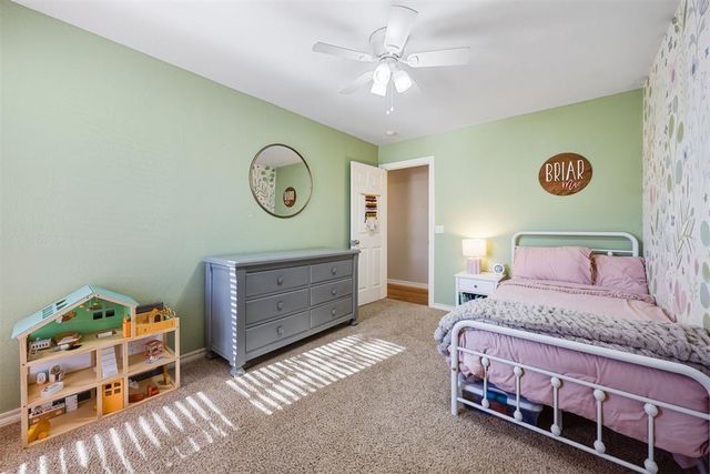 10611 Ridgeview Drive, Edmond, OK 73034