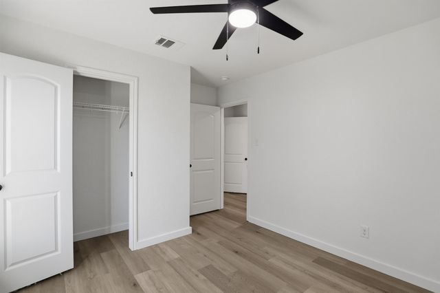 4001 Cressler LN 15G, Jarrell, TX 76537