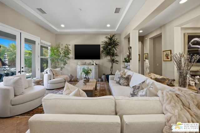 104 Azzuro Drive, Palm Desert, CA 92211