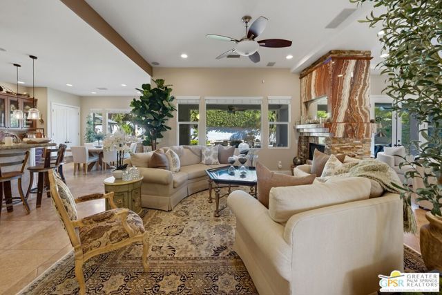 104 Azzuro Drive, Palm Desert, CA 92211