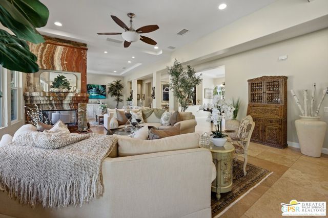 104 Azzuro Drive, Palm Desert, CA 92211