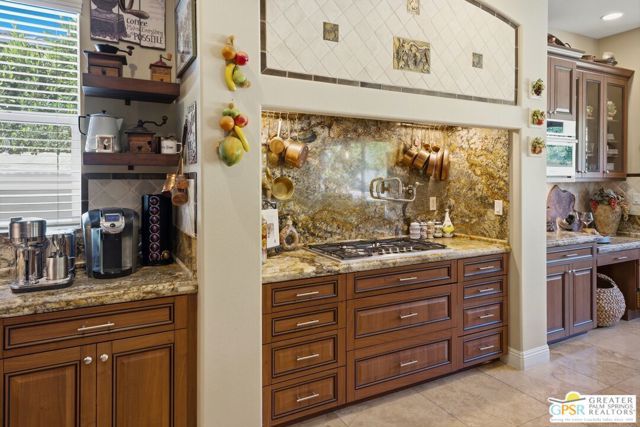 104 Azzuro Drive, Palm Desert, CA 92211