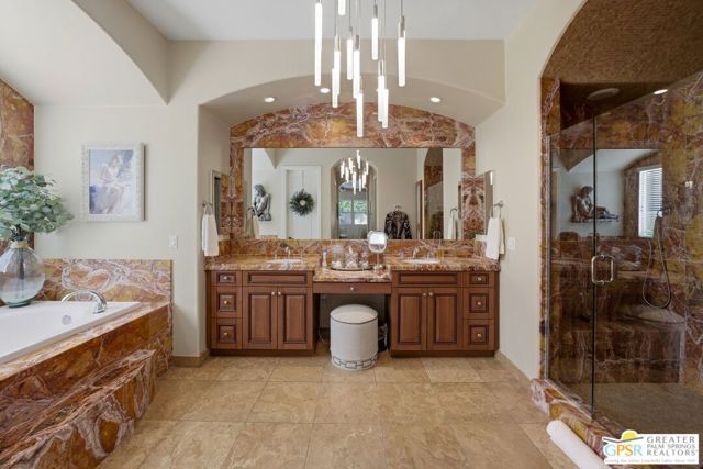 104 Azzuro Drive, Palm Desert, CA 92211